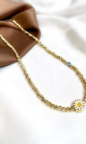 Daisy Necklace