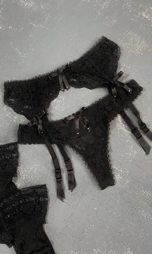 Lace Detailed Garter Set