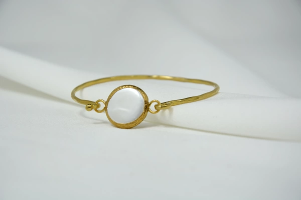 Natural Stone Brass Gold Plated Bracelet