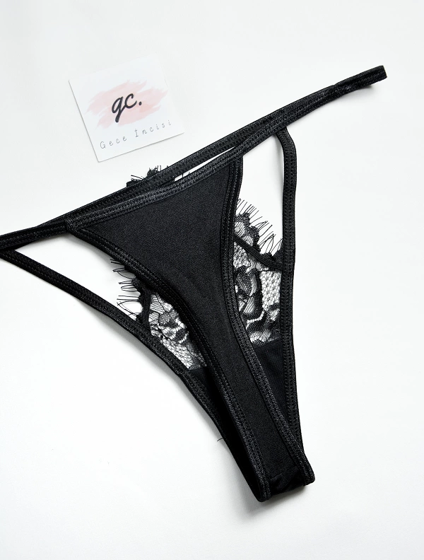 Black Lace Detailed Bra Set
