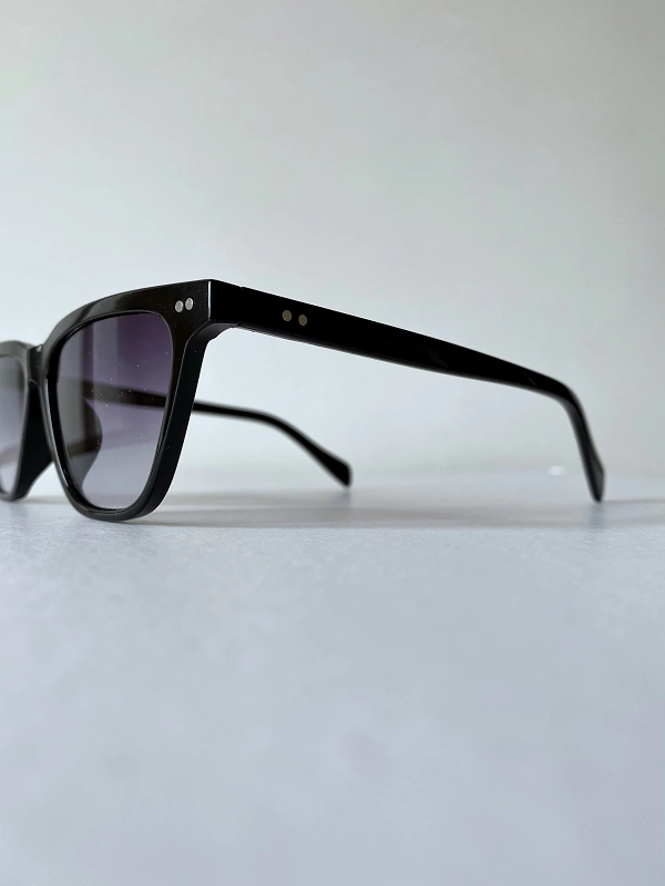 Black Gradient Glasses