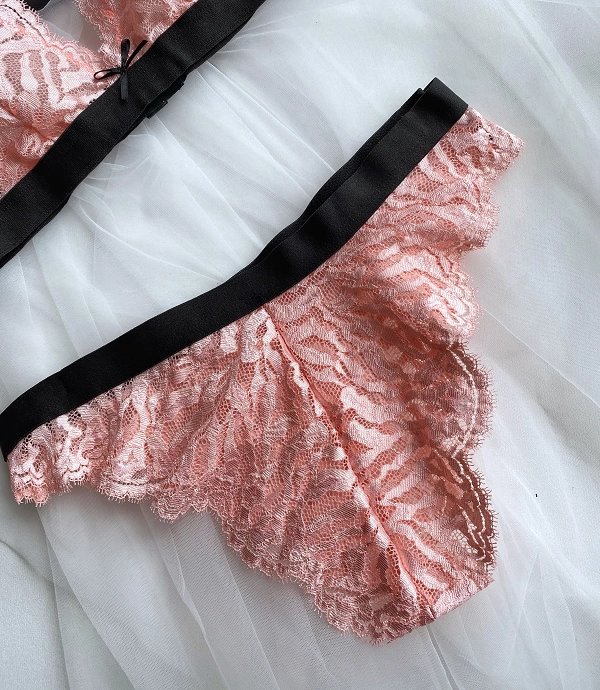 Black Stripe Detailed Bra Set