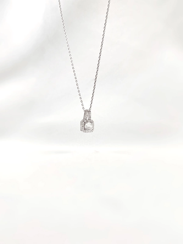 Solitaire Necklace