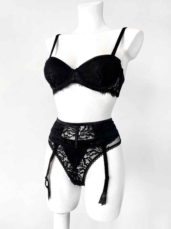 Black Semi-Supported Garter Set