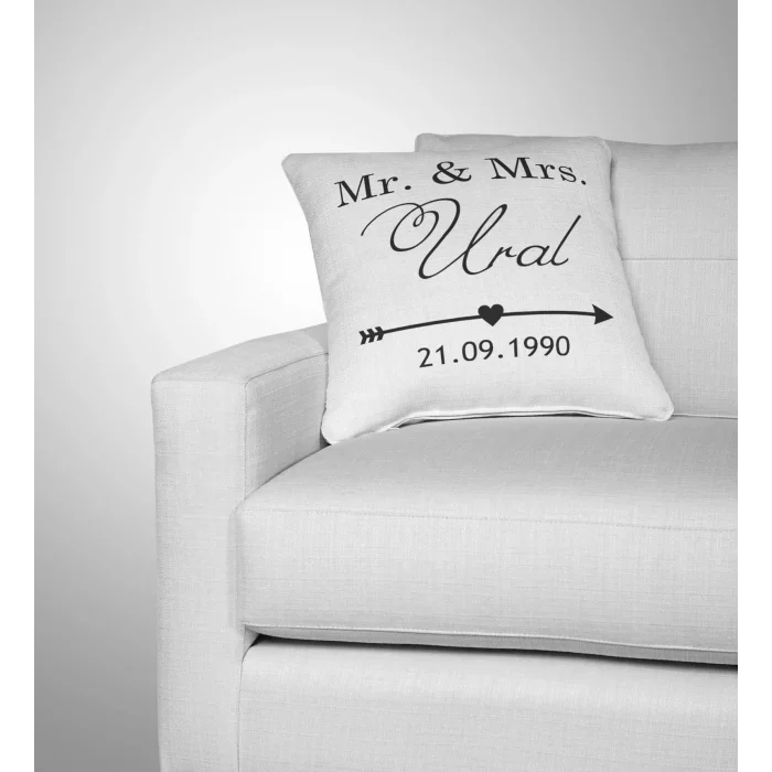 Mr. & Mrs. Tasarımlı Kişiye Özel Yastık