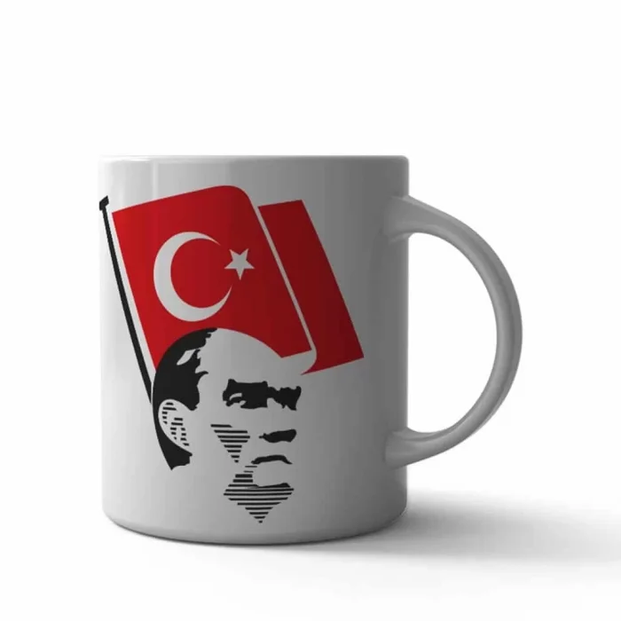 Bayrak Ve Atatürk Kupa