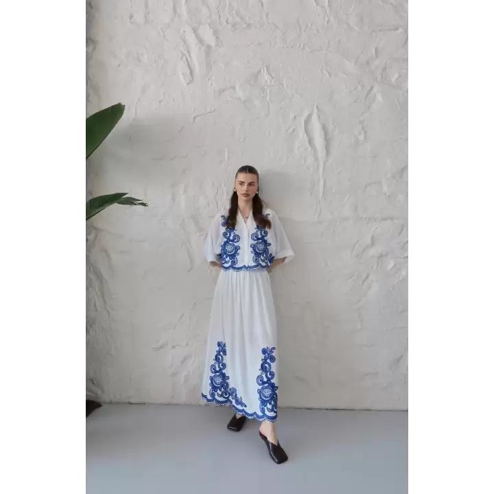 Nakış İşlemeli Keten Takım