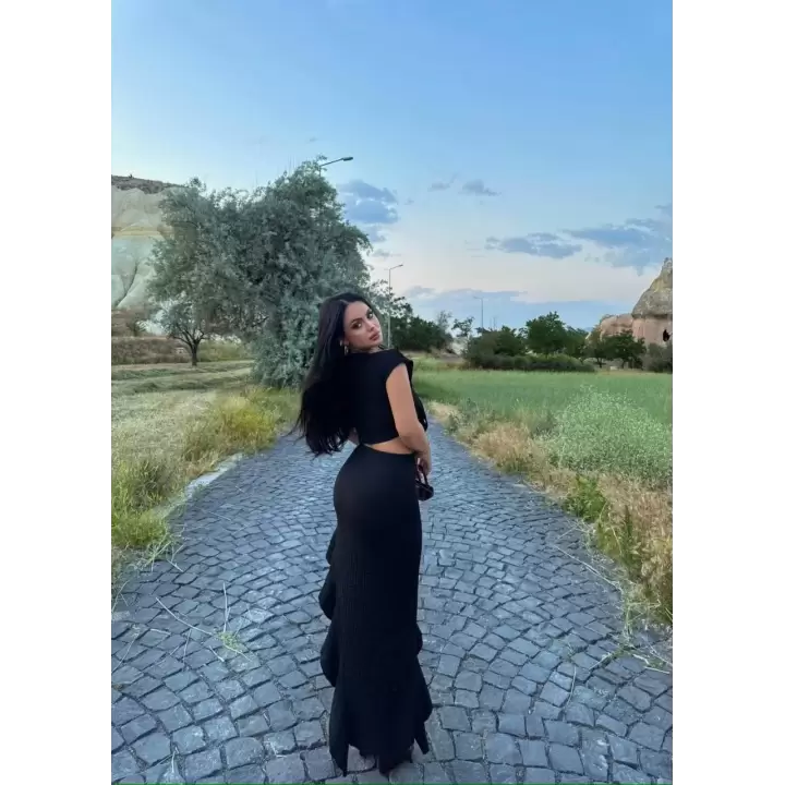 Önü Bağlamalı Etekli Takım