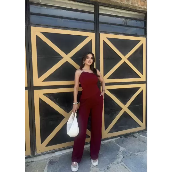 Omuz Aksesuarlı Takım