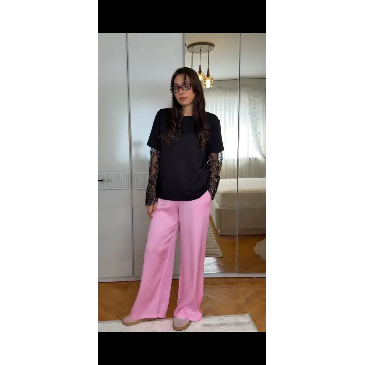 Dantel Kol Detaylı Oversize Tişört