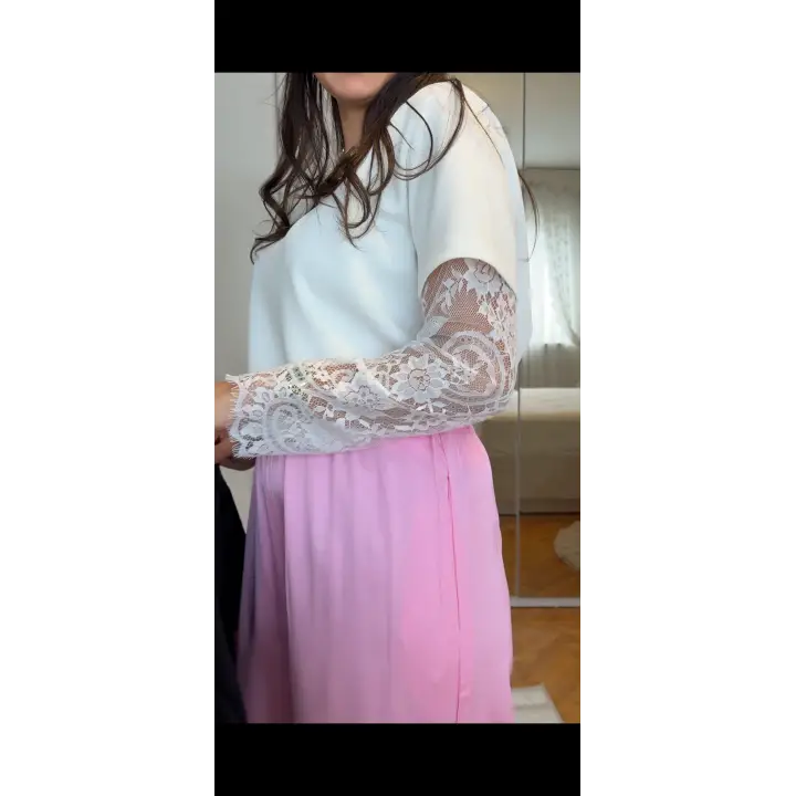 Dantel Kol Detaylı Oversize Tişört