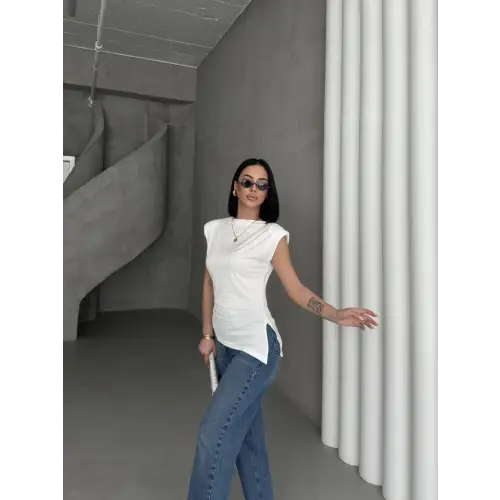 Asimetrik Vatkalı Bluz