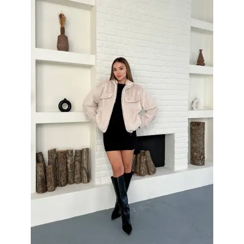 Dik Yaka Kısa Astarlı Peluş Ceket Bej