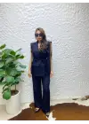 Pelerin Detaylı Kuşaklı Blazer Yelek ve Yüksek Bel Pantolon Takım