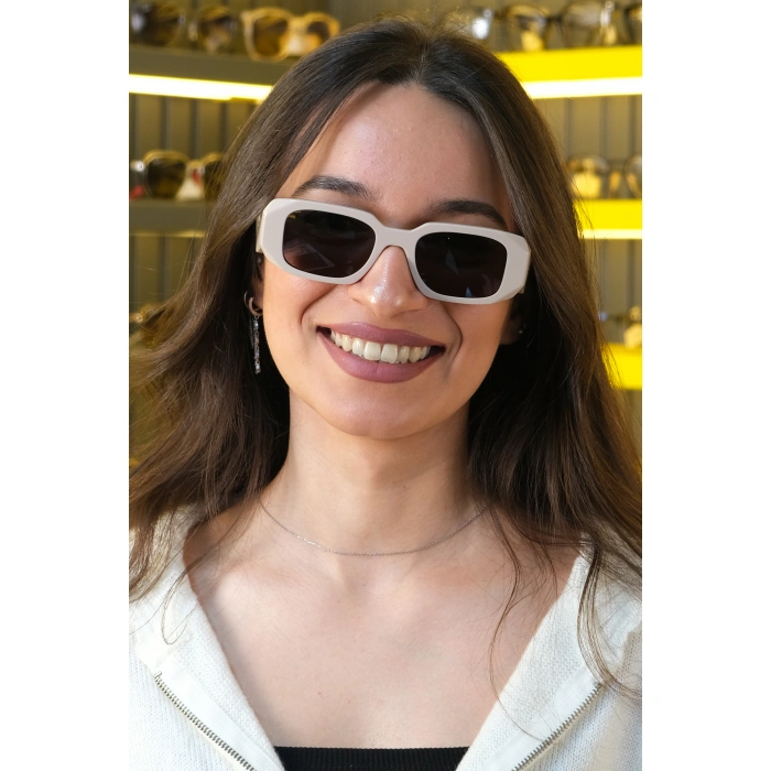 Prada Kadın Güneş Gözlüğü 0PR 17WS-VYJ6X1