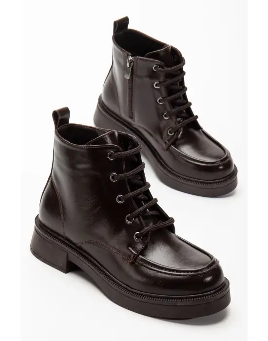 02-2001 Kahve Kırışık Rugan Bağcıklı Fermuarlı Günlük Kadın Bot