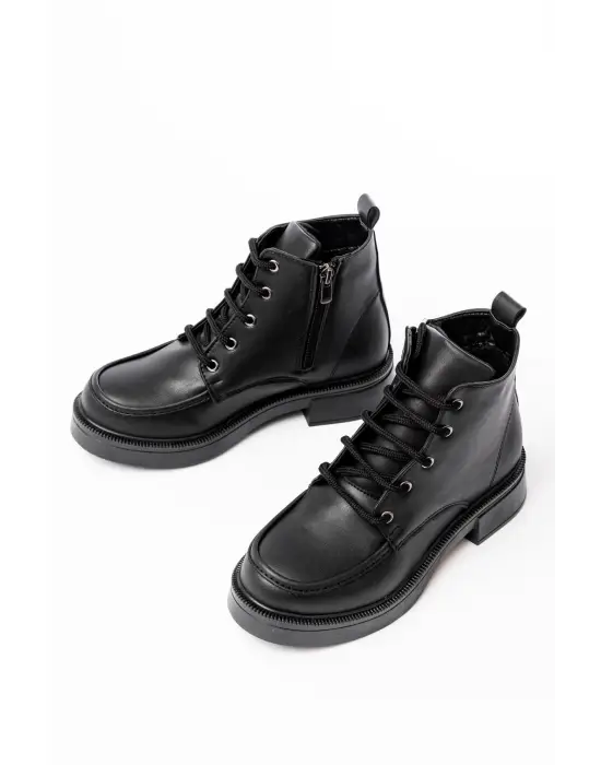 Siyah Bağcıklı Fermuarlı Günlük Kadın Bot