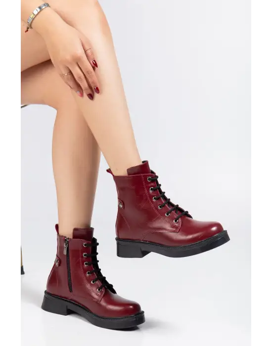 02-2003 Bordo Kırışık Rugan Bağcıklı Fermuarlı Günlük Kadın Bot