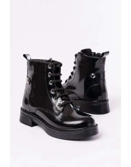 Siyah Rugan Bağcıklı Fermuarlı Günlük Kadın Bot