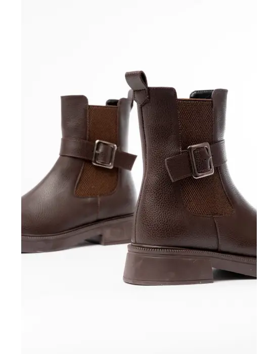 Kahverengi Toka Aksesuarlı Lastikli Günlük Kadın Bot