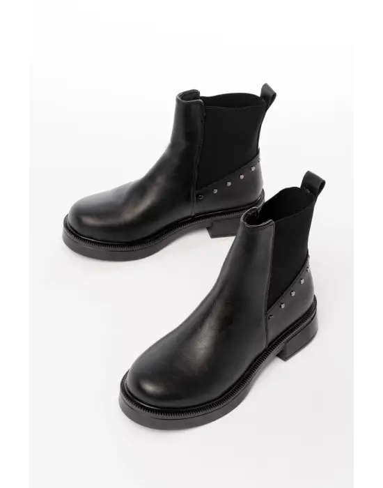 Siyah Lastikli Günlük Kadın Bot