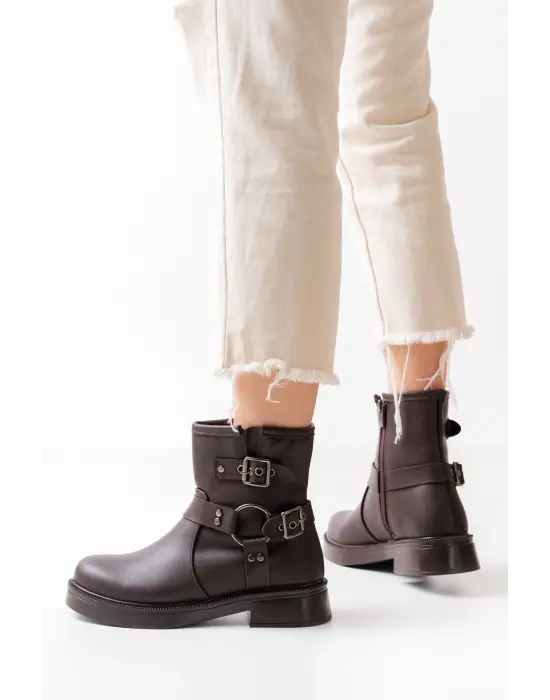 Kahverengi Toka Aksesuarlı Fermuarlı Günlük Kadın Bot