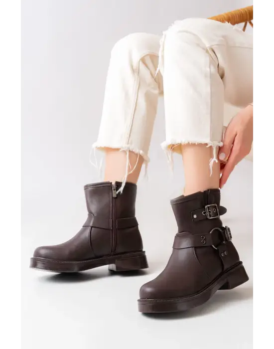 Kahverengi Toka Aksesuarlı Fermuarlı Günlük Kadın Bot