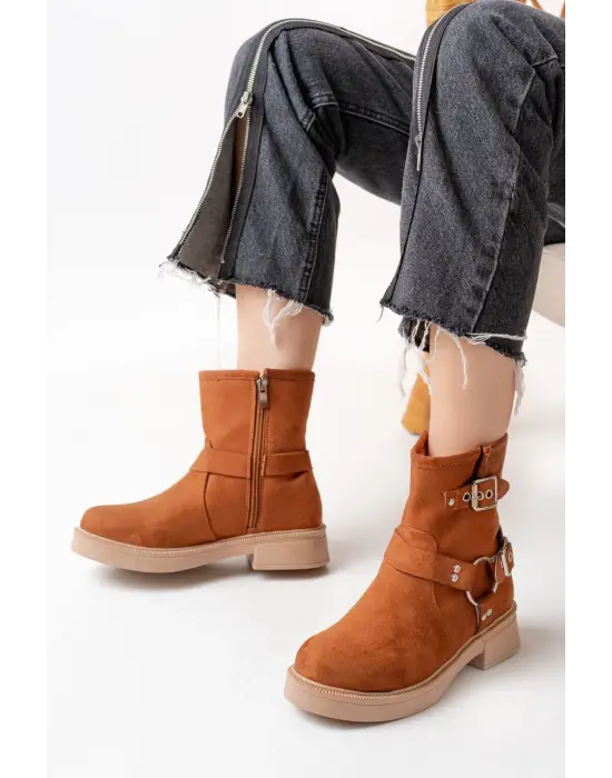 Taba Süet Toka Aksesuarlı Fermuarlı Günlük Kadın Bot