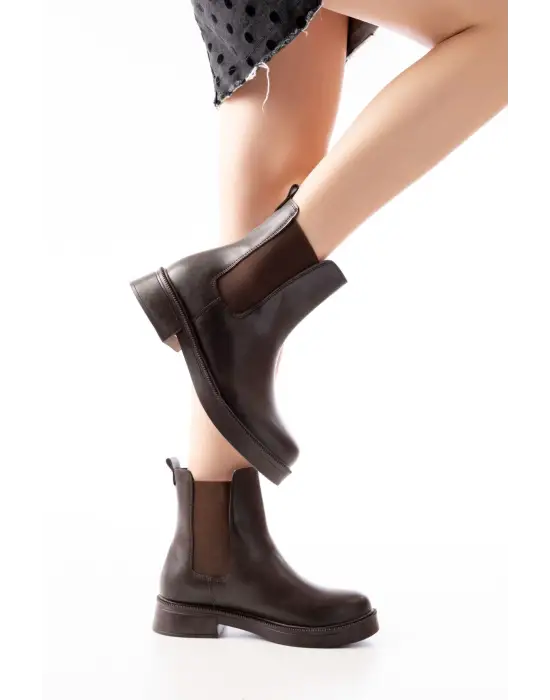 Kahverengi Lastikli Günlük Kadın Bot