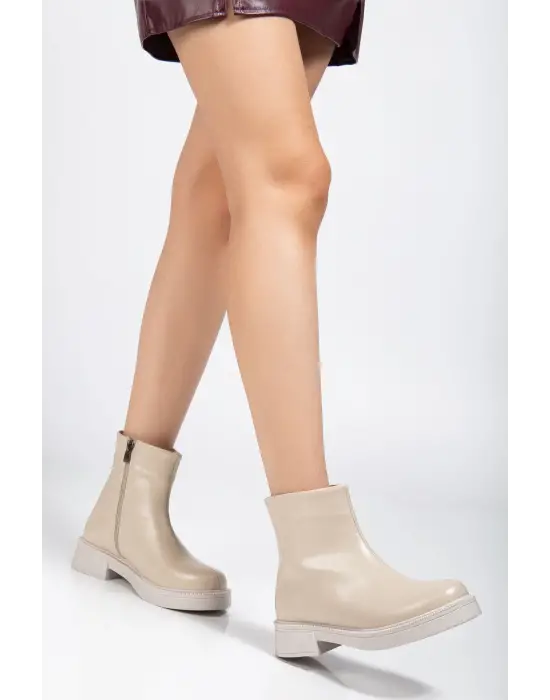 02-3033 Bej Kırışık Rugan Fermuarlı Günlük Kadın Bot