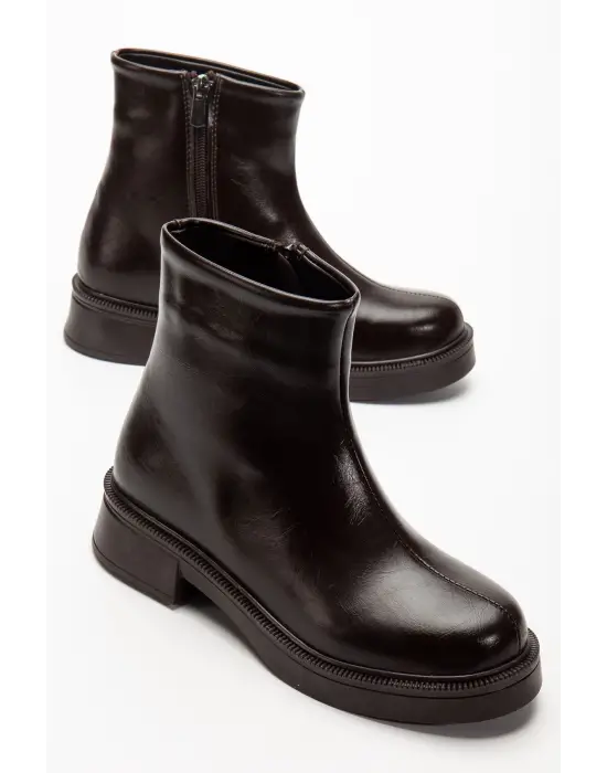 02-3033 Kahve Kırışık Rugan Fermuarlı Günlük Kadın Bot