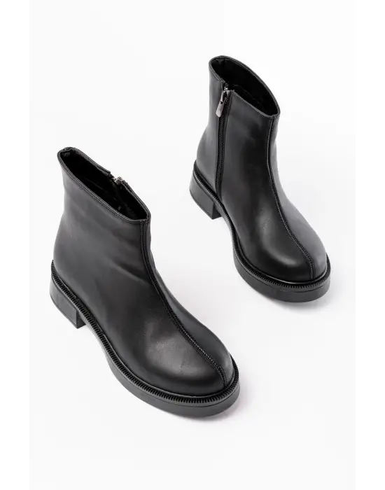 Siyah Fermuarlı Günlük Kadın Bot