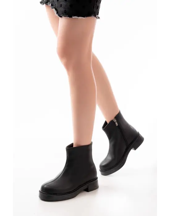 Siyah Fermuarlı Günlük Kadın Bot