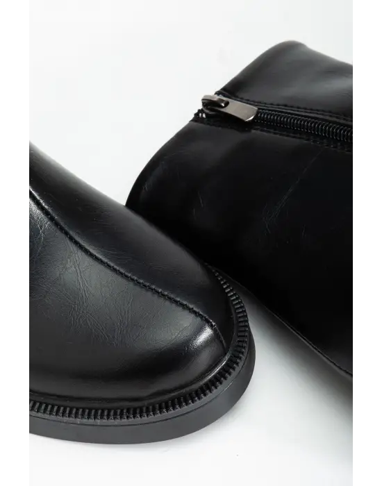 02-3033 Siyah Kırışık Rugan Fermuarlı Günlük Kadın Bot