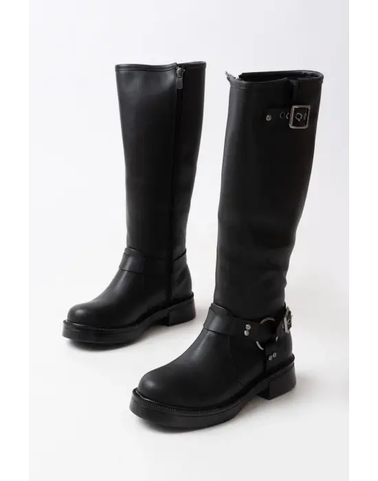 Siyah Toka Aksesuarlı Fermuarlı Günlük Kadın Çizme