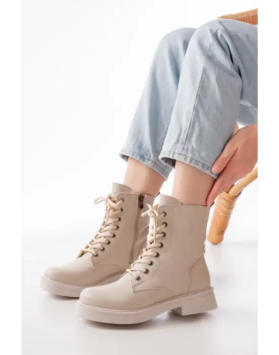 Bej Düz Topuklu Bağcıklı Fermuarlı Günlük Kadın Bot