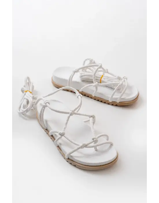 Beyaz Bilekten Bağcıklı Kadın Sandalet