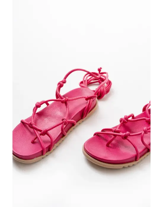 Fuşya Bilekten Bağcıklı Kadın Sandalet