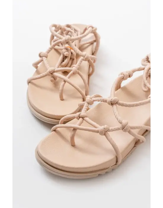 Nut Bilekten Bağcıklı Kadın Sandalet