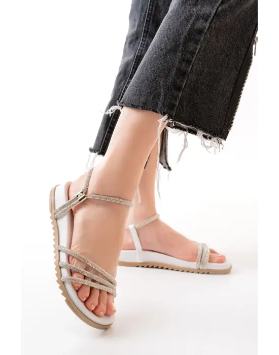 Beyaz Gümüş Taşlı Günlük Kadın Sandalet