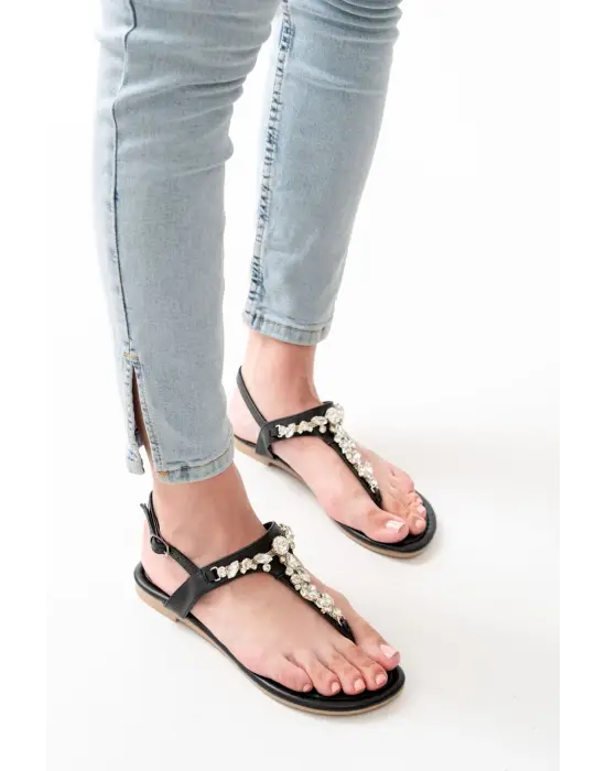 Siyah Gümüş Taşlı Parmak Arası Kadın Sandalet