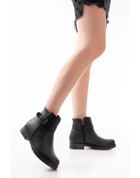Siyah Toka Aksesuarlı Fermuarlı Günlük Kadın Bot