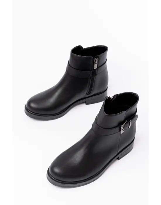 Siyah Toka Aksesuarlı Fermuarlı Günlük Kadın Bot