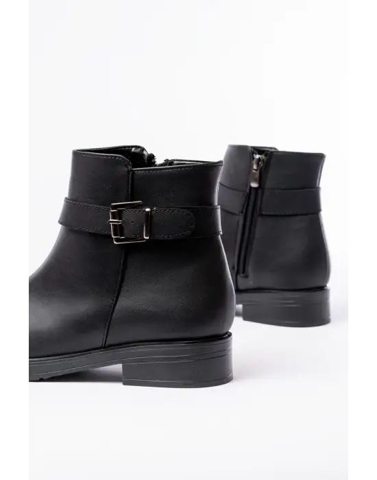 Siyah Toka Aksesuarlı Fermuarlı Günlük Kadın Bot