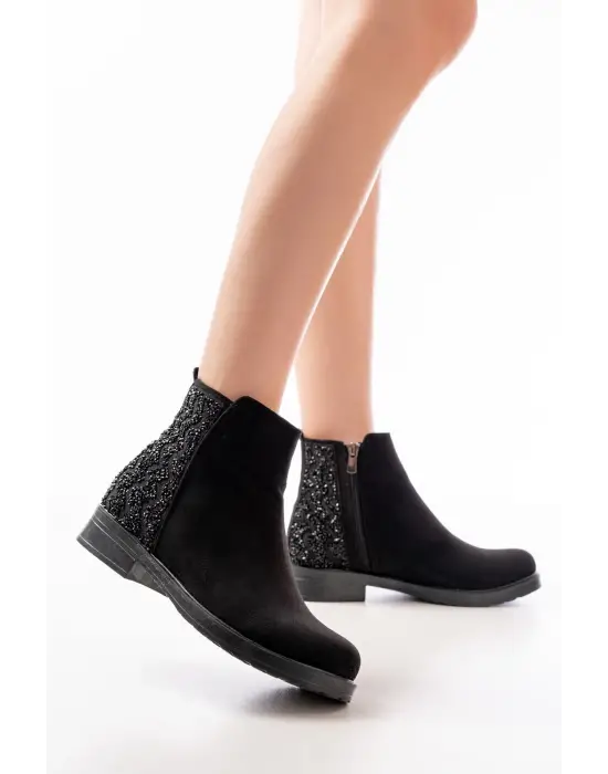 Siyah Süet Taş Aksesuarlı Fermuarlı Günlük Kadın Bot