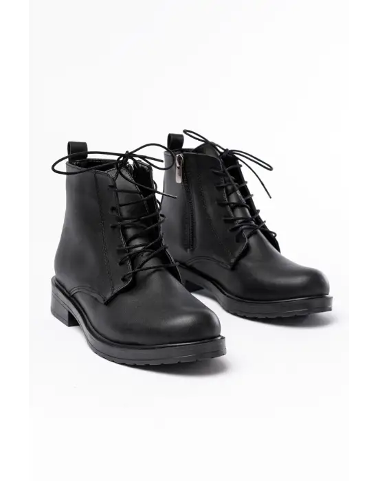 Siyah Bağcıklı Fermuarlı Günlük Kadın Bot