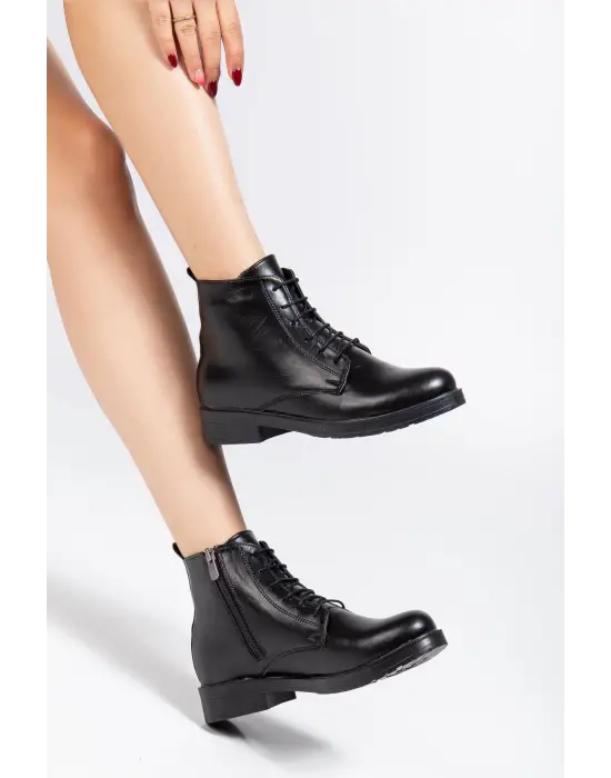 165-225 Siyah Yanki Bağcıklı Fermuarlı Günlük Kadın Bot