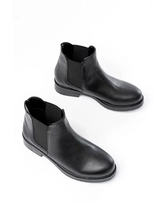 Siyah Lastikli Günlük Kadın Bot