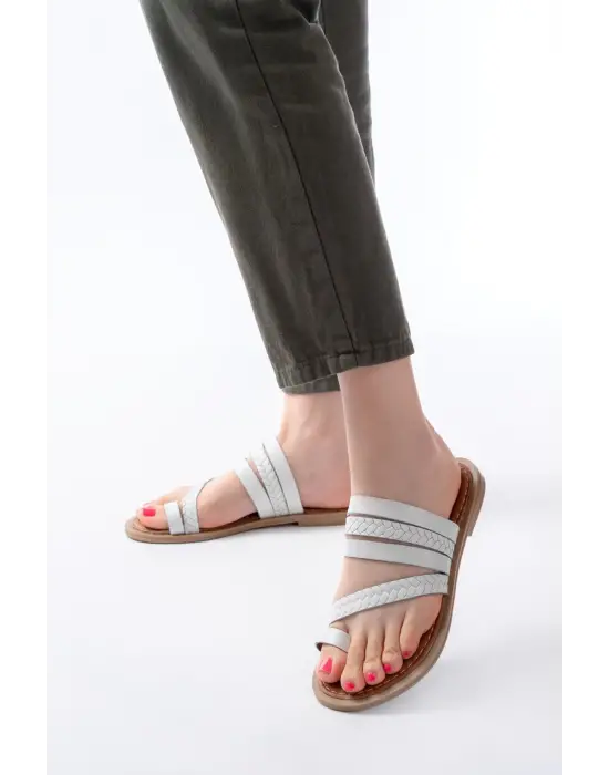 169-160 Beyaz  Örgülü Ortopedik Taban Parmak Arası Hakiki Deri Kadın Terlik