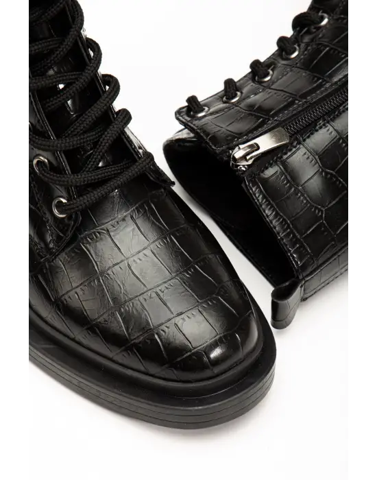 2024-2289 Siyah Kroko Bağcıklı Fermuarlı Günlük Kadın Bot